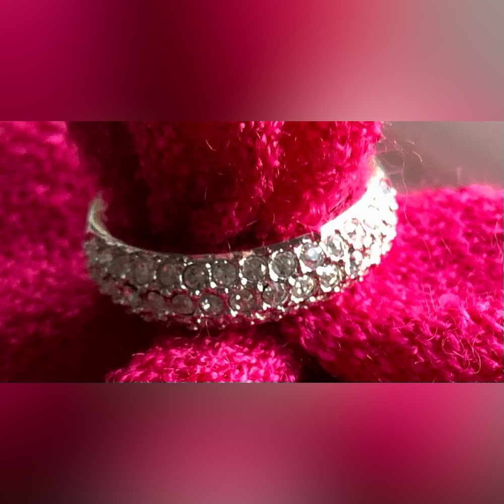 Austrian Crystal Silver Tone Ring - Picture 9 of 10